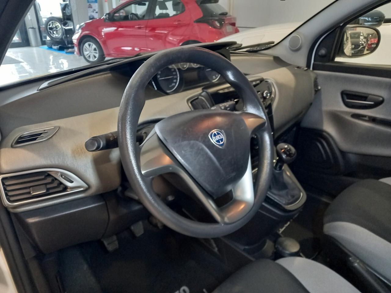 Lancia Ypsilon 1.3 MJT 16V 95 CV 5 porte Gold