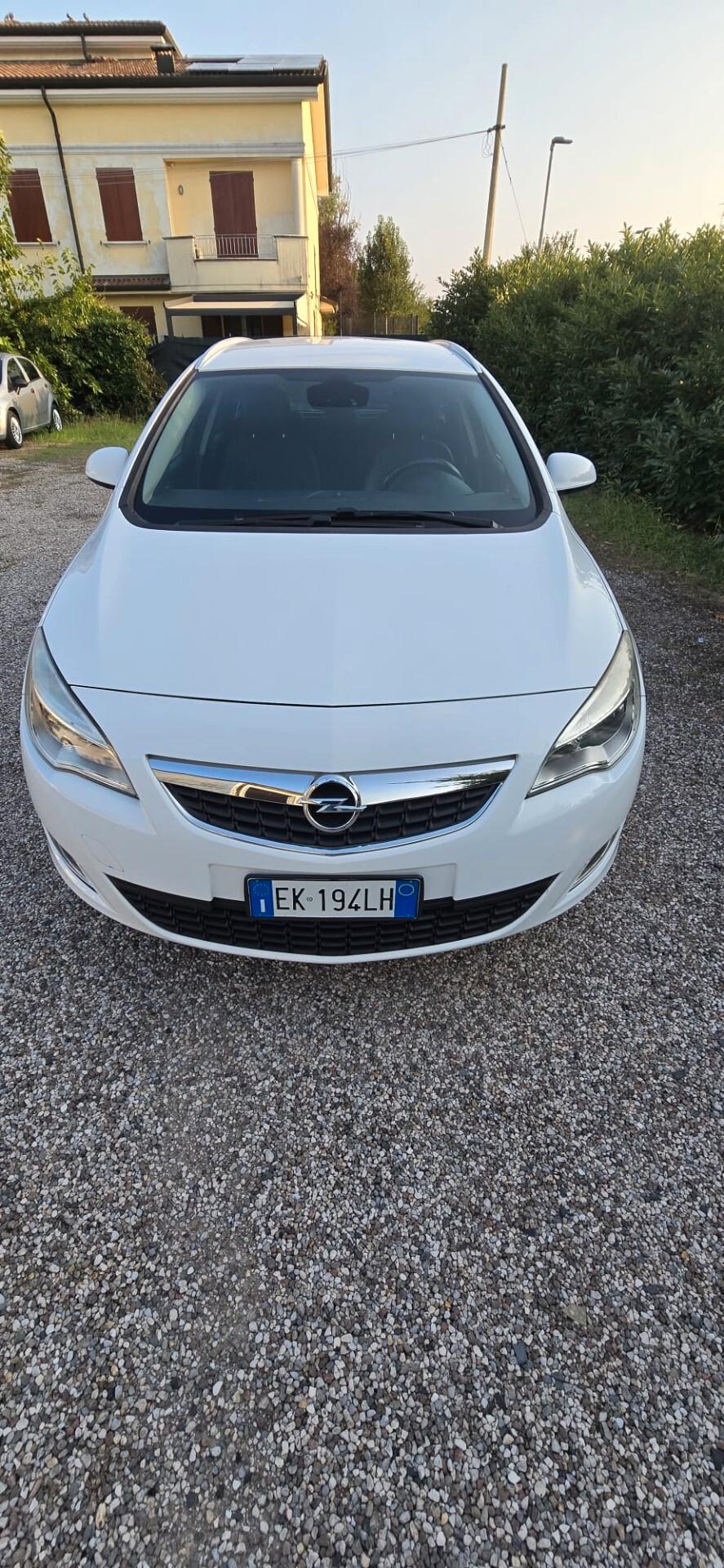 Opel Astra 1.7 CDTI 125CV 5 porte Cosmo