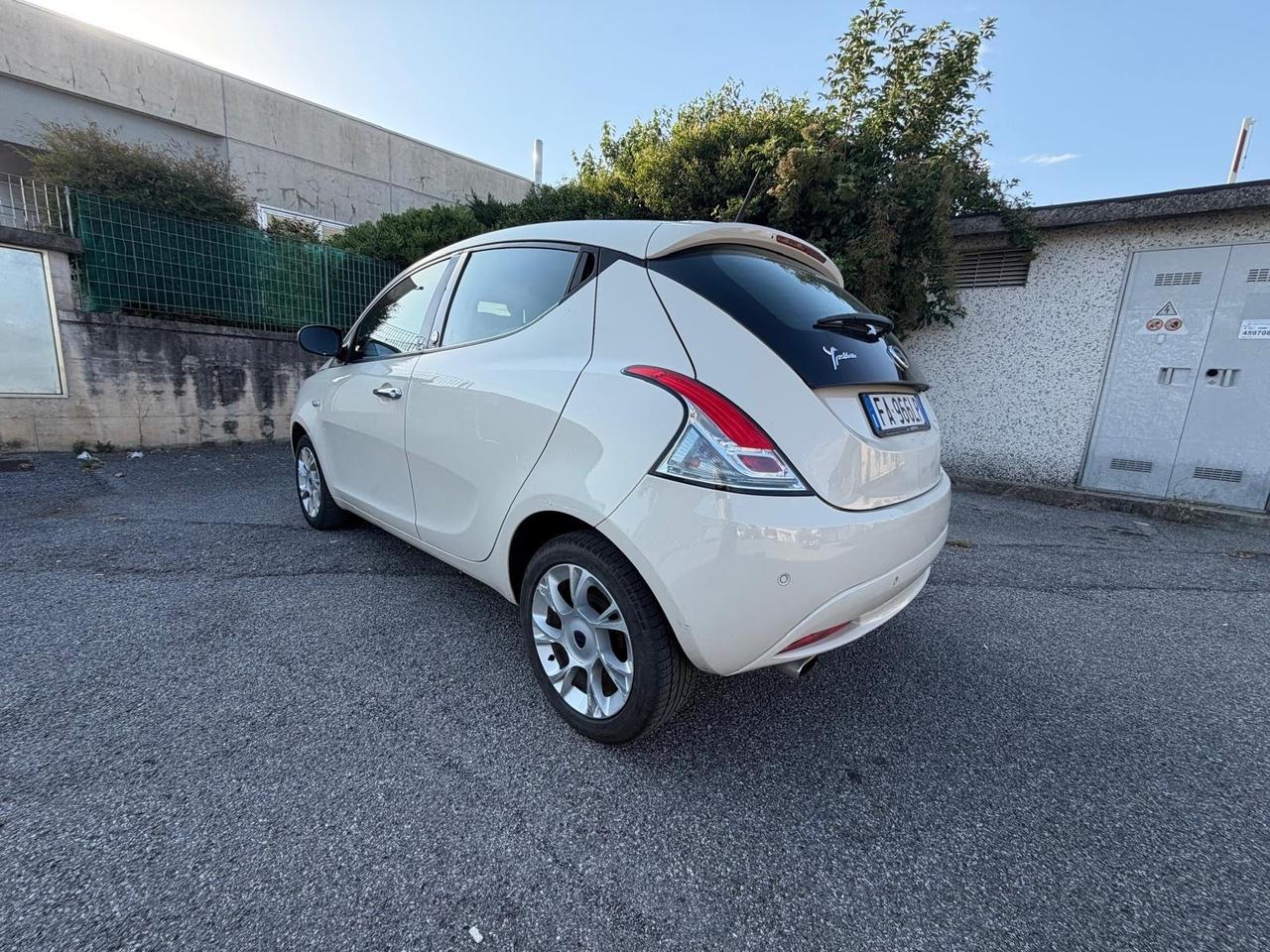 Lancia Ypsilon 1.3 MJT 16V 95 CV 5 porte S&S Opening Edition