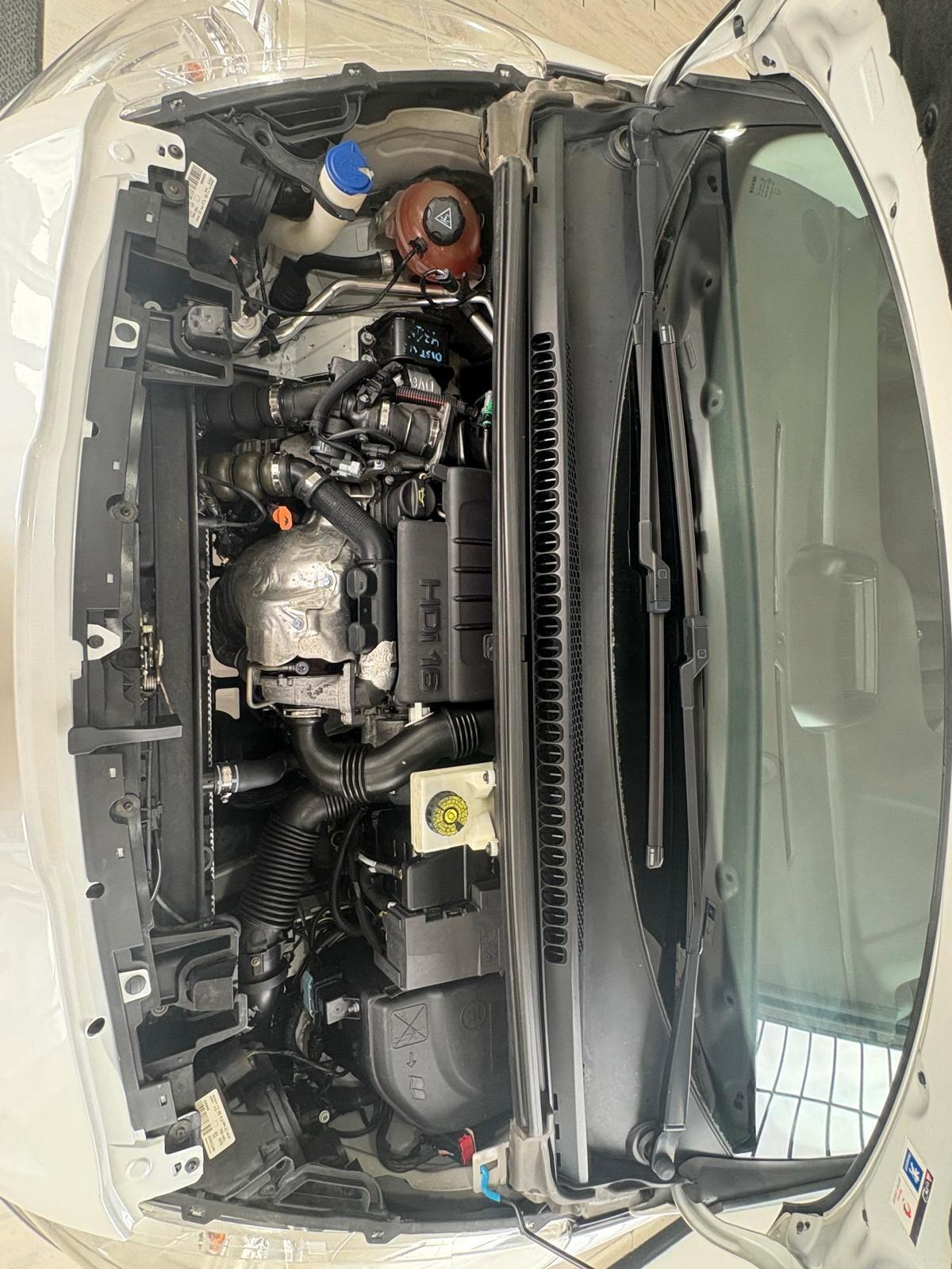 Peugeot 5008 1.6 HDi 12 MESI DI GARANZIA COMPLETA !!!