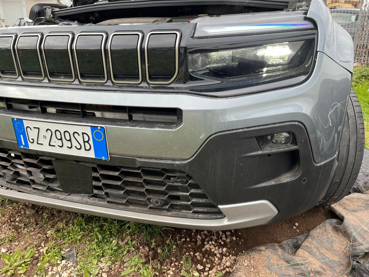 Jeep Avenger BEV Summit 115kW 156 cV Incidentato