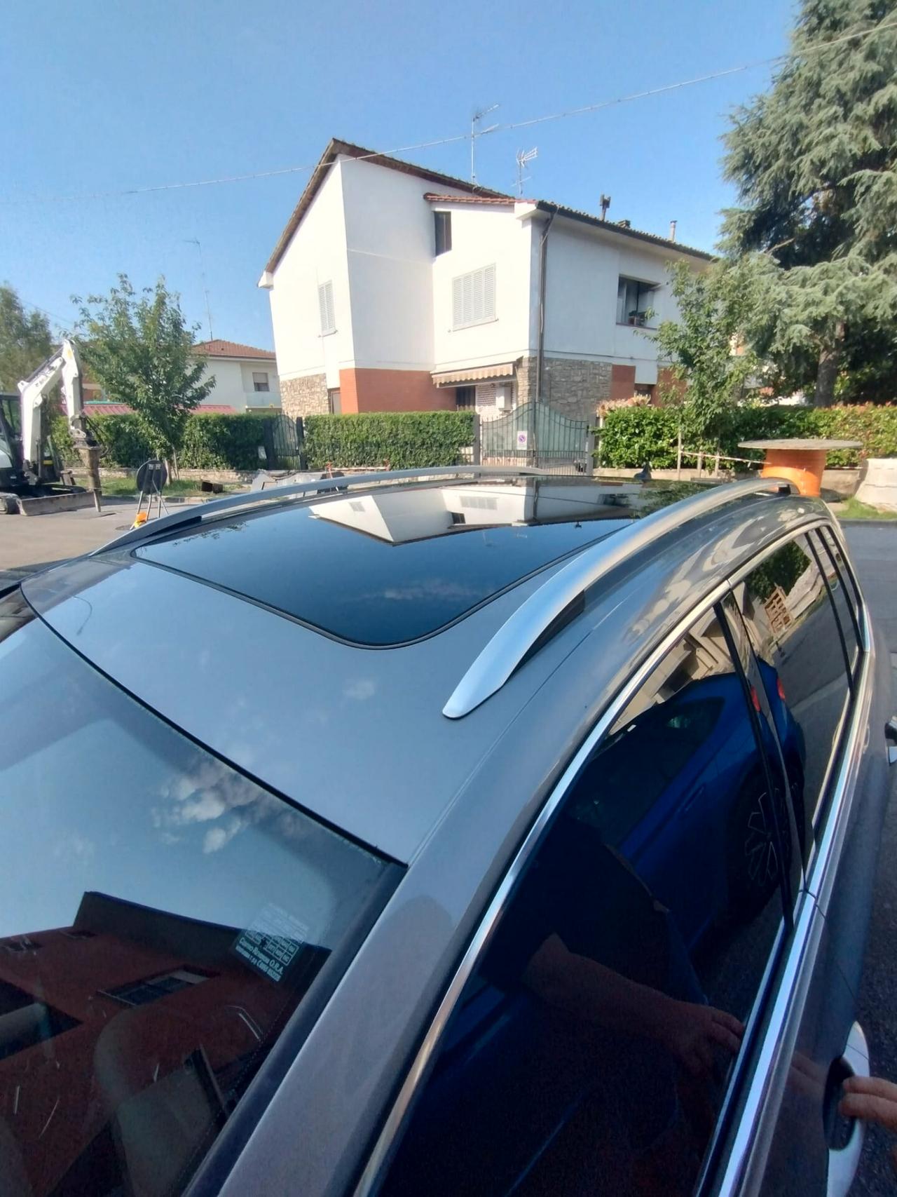 Volkswagen Golf Sportsvan 2.0 TDI DSG Highline BlueMotion Tech.