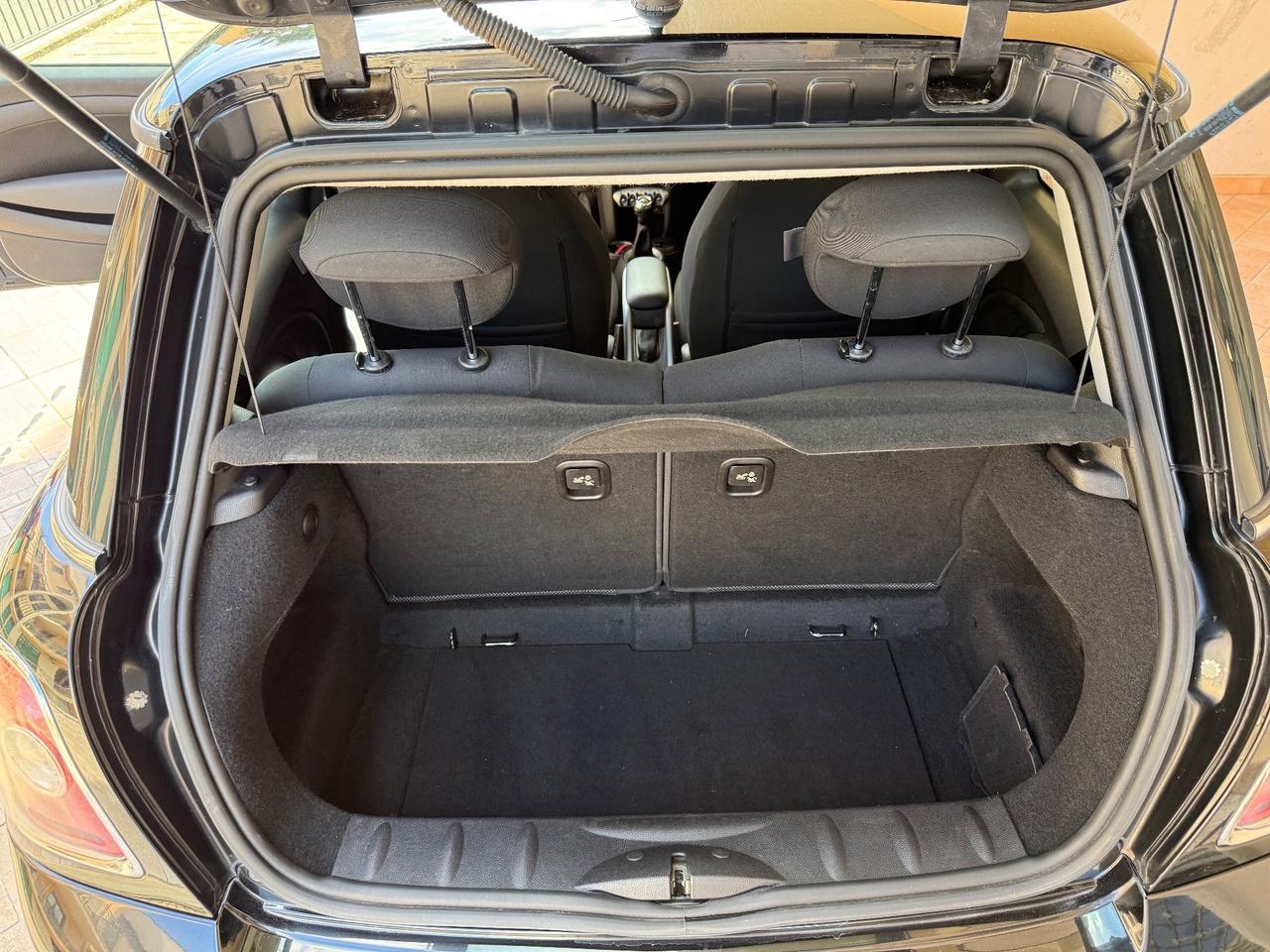 Mini 1.6 16V Cooper D