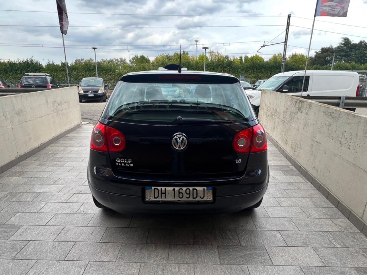 Volkswagen Golf 1.6 5p. Comfortline