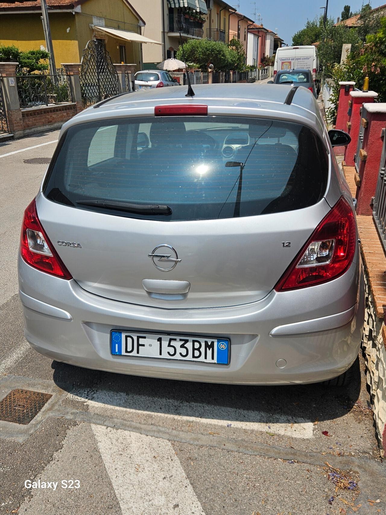 Opel Corsa 1.2 5 porte Easytronic Enjoy