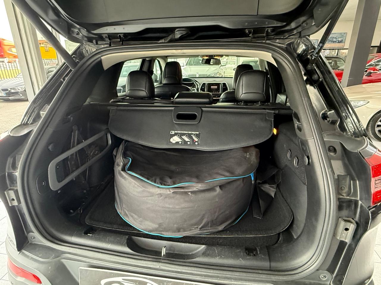 GPL Jeep Cherokee 3.2 V6 Pentastar 4WD Active Drive Lock Trailhawk