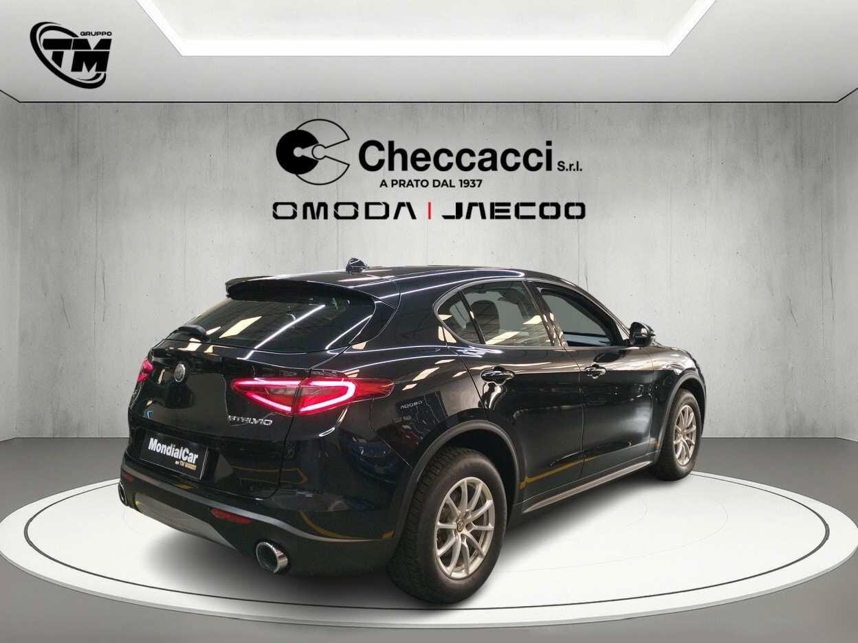 Alfa Romeo Stelvio 2017 2.2 t Business Q4 190cv auto my19