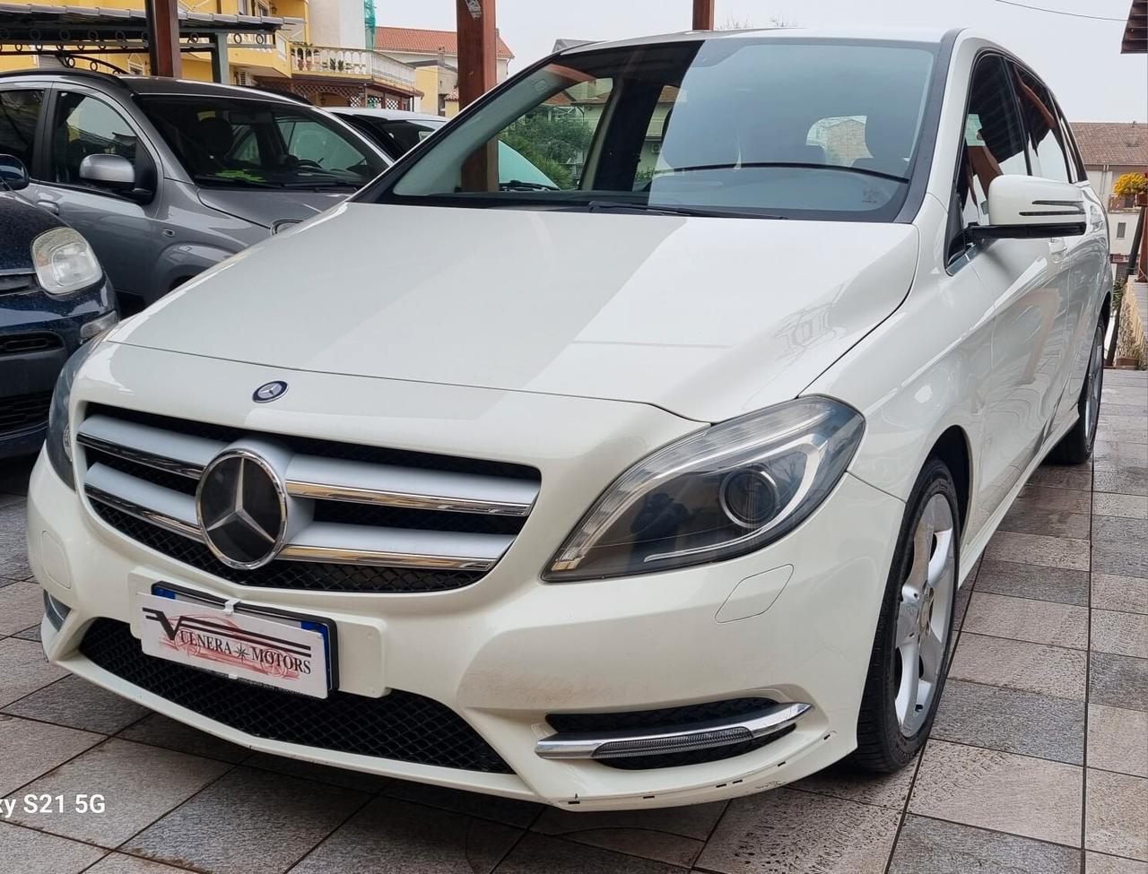 Mercedes-benz B 200 B 220 CDI Automatic Premium