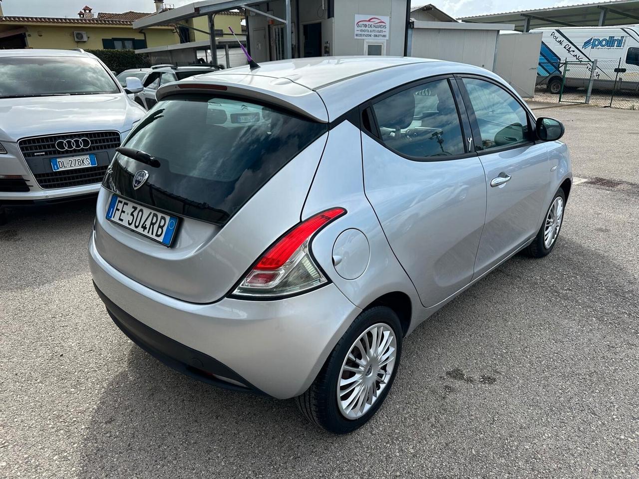 Lancia Ypsilon 1.3 MJT