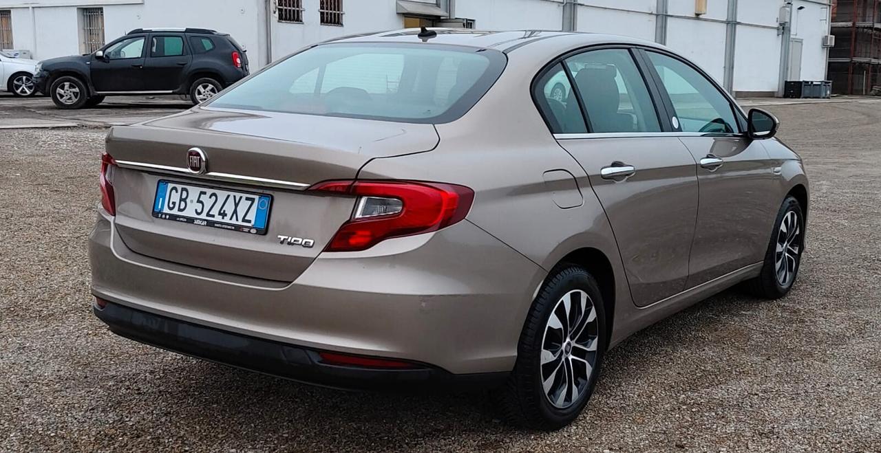 Fiat Tipo 1.0 4 porte
