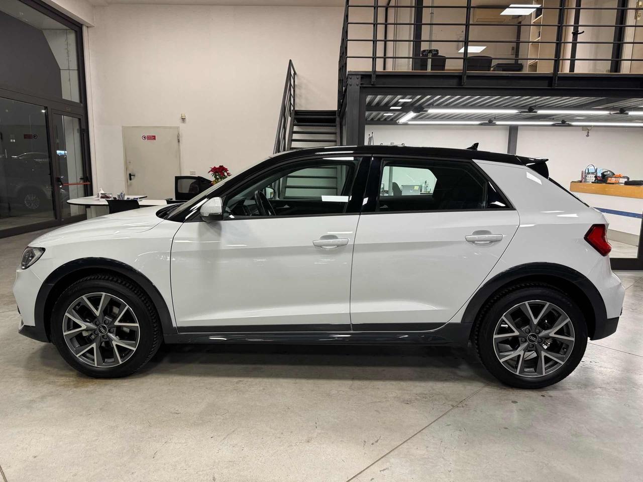 Audi A1 citycarver 30 TFSI S tronic Admired