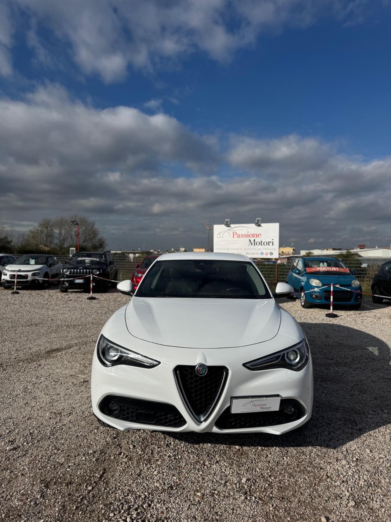 Alfa Romeo Stelvio 2.2 Turbodiesel 210 CV AT8 Q4 Super