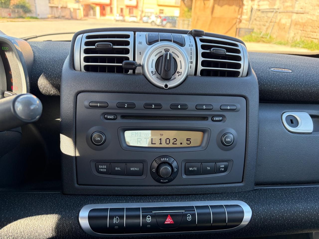 Smart ForTwo 1000 52 kW MHD coupé passion