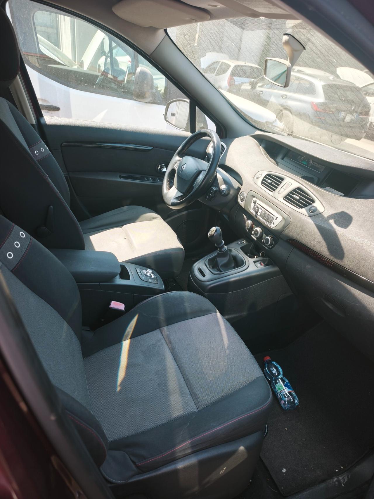 Renault Scenic Scénic XMod 1.5 dCi 110CV problemi al motore Start&Stop Live