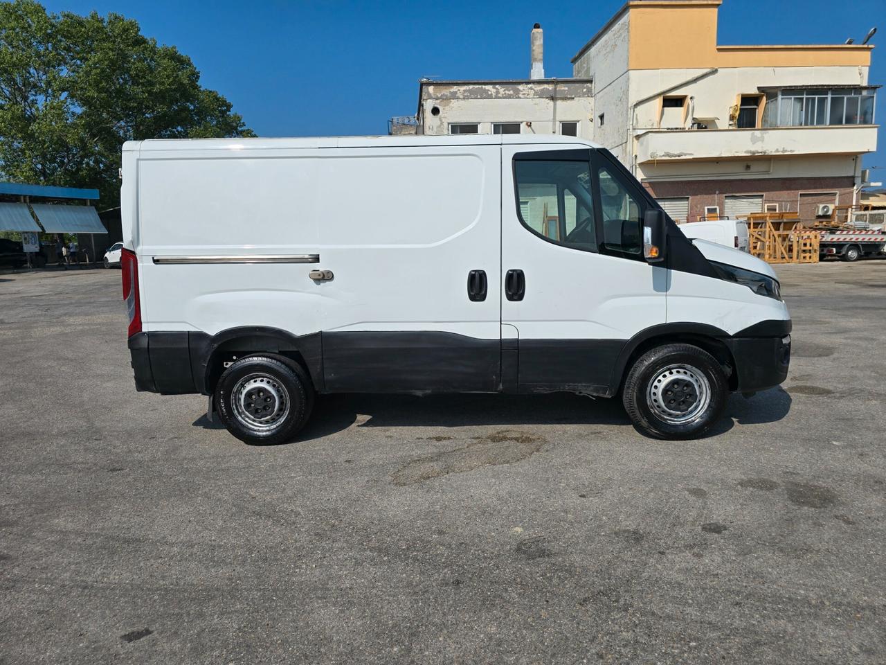 Iveco Daily 2.3 Cabinato