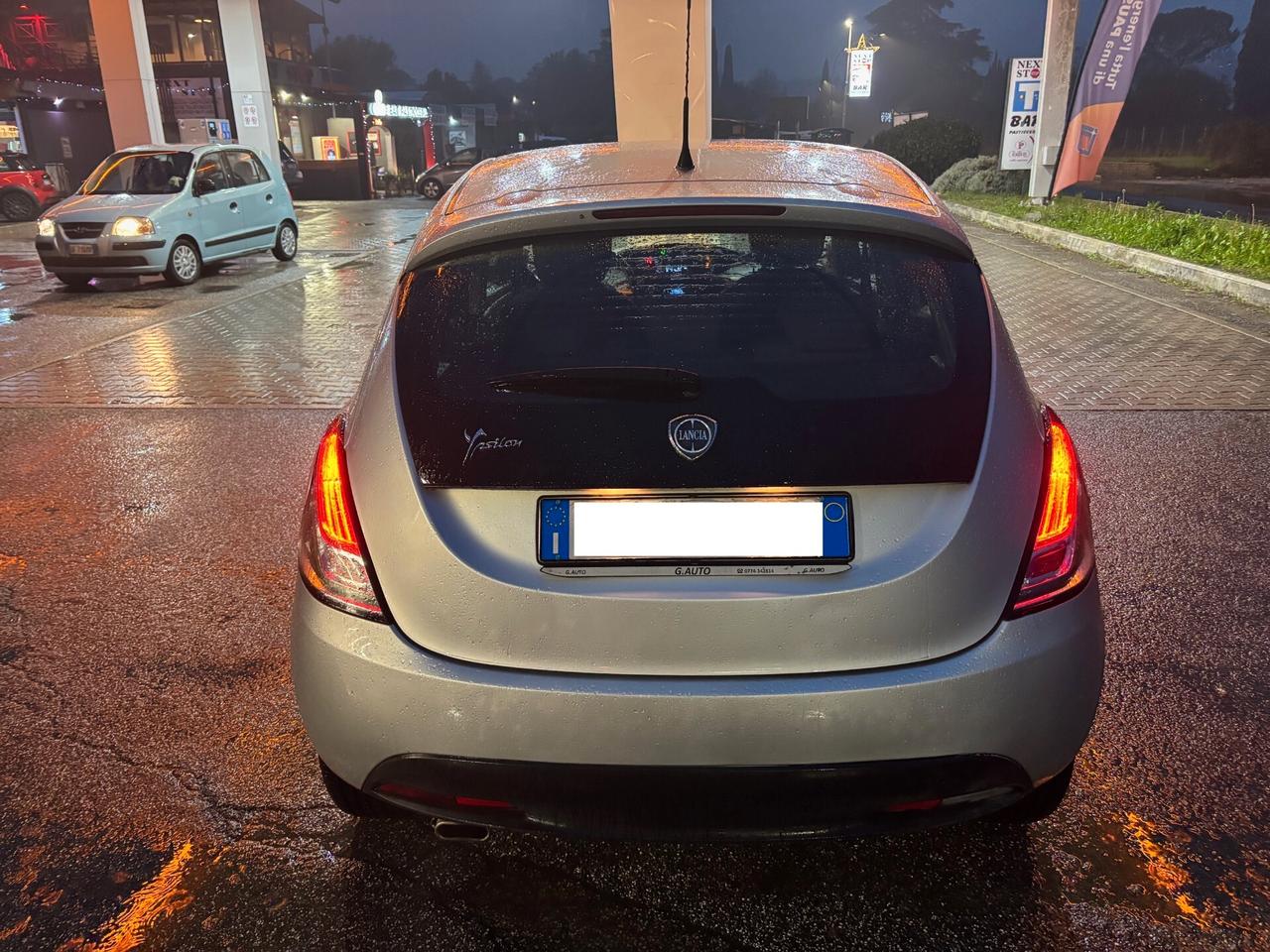 Lancia Ypsilon 1.2 69 CV 5 porte GPL Ecochic Platinum BELLISSIMA, BOMBOLA GAS NUOVA!!!!!