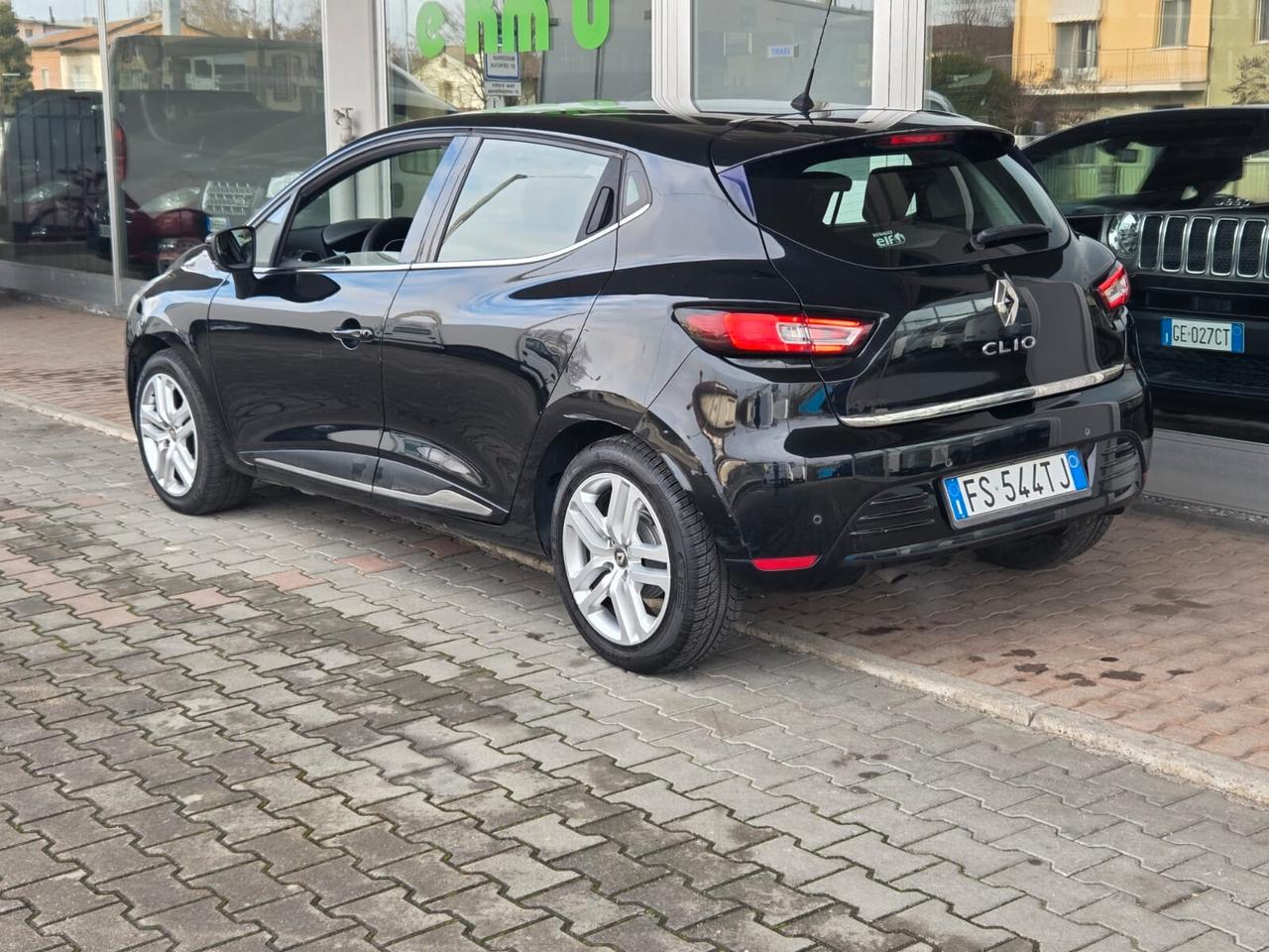 Renault Clio dCi 8V 90 CV 5 porte Moschino Zen