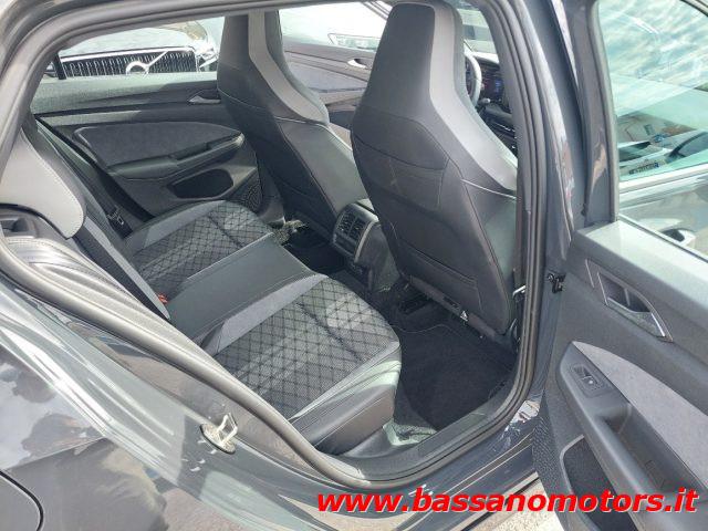 VOLKSWAGEN Golf 1.5 eTSI 150 CV EVO ACT DSG R-Line