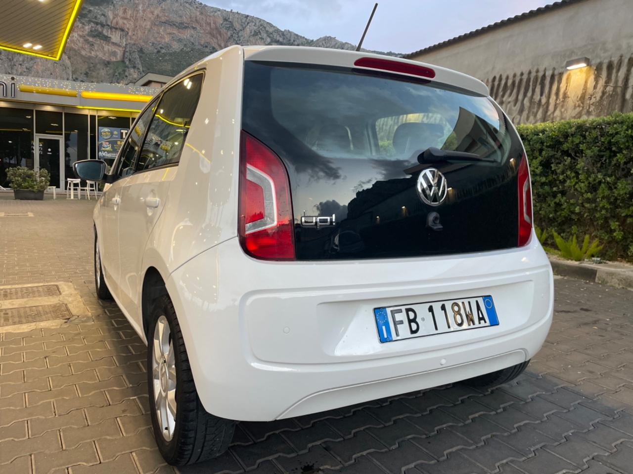 Volkswagen up! 1.0 5p. move up!