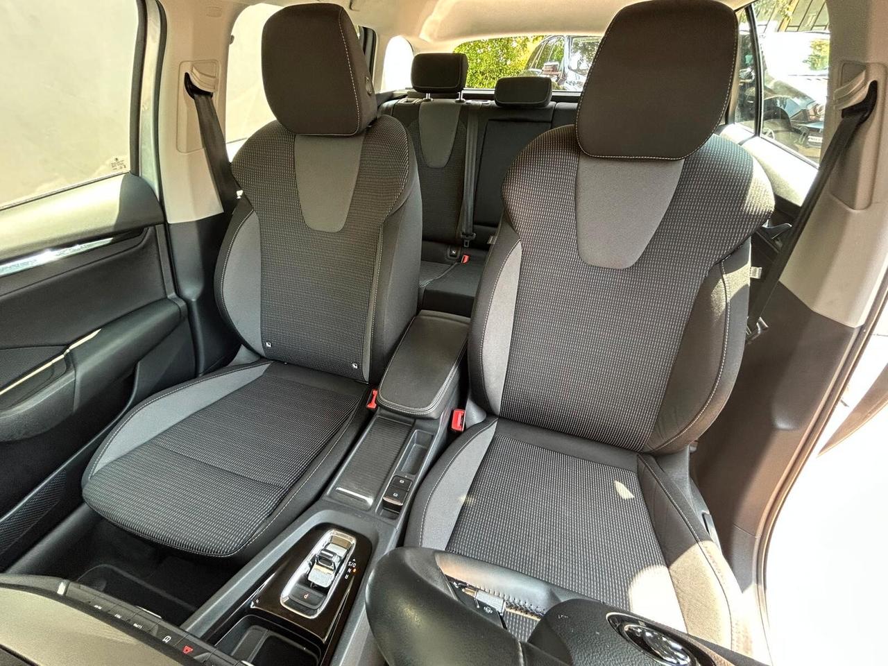 Skoda Octavia 2.0 TDI EVO SCR DSG Wagon Ambition
