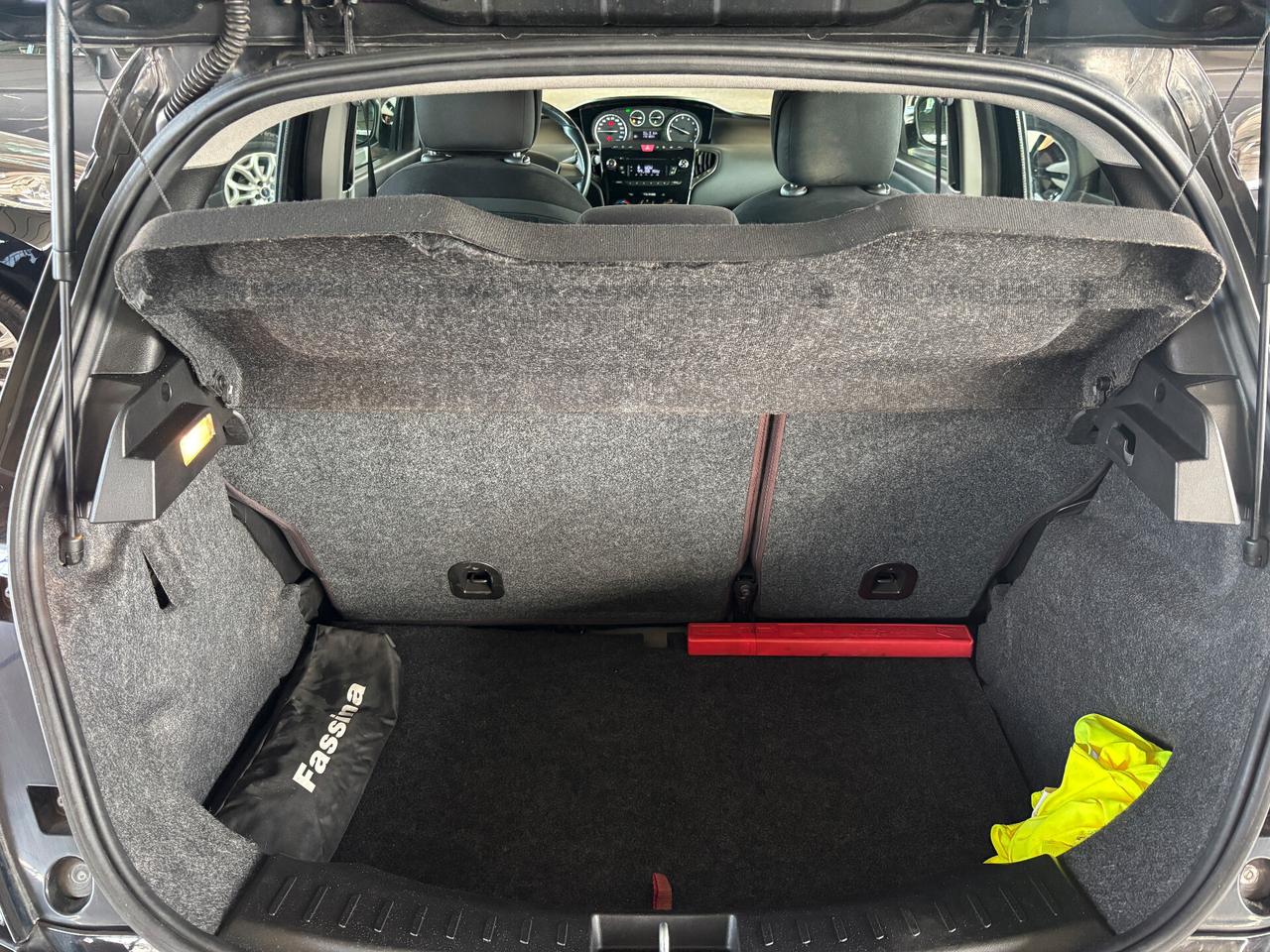 Lancia Ypsilon 1.2 69CV 5 porte S&S Platinum NEOPATENTATO