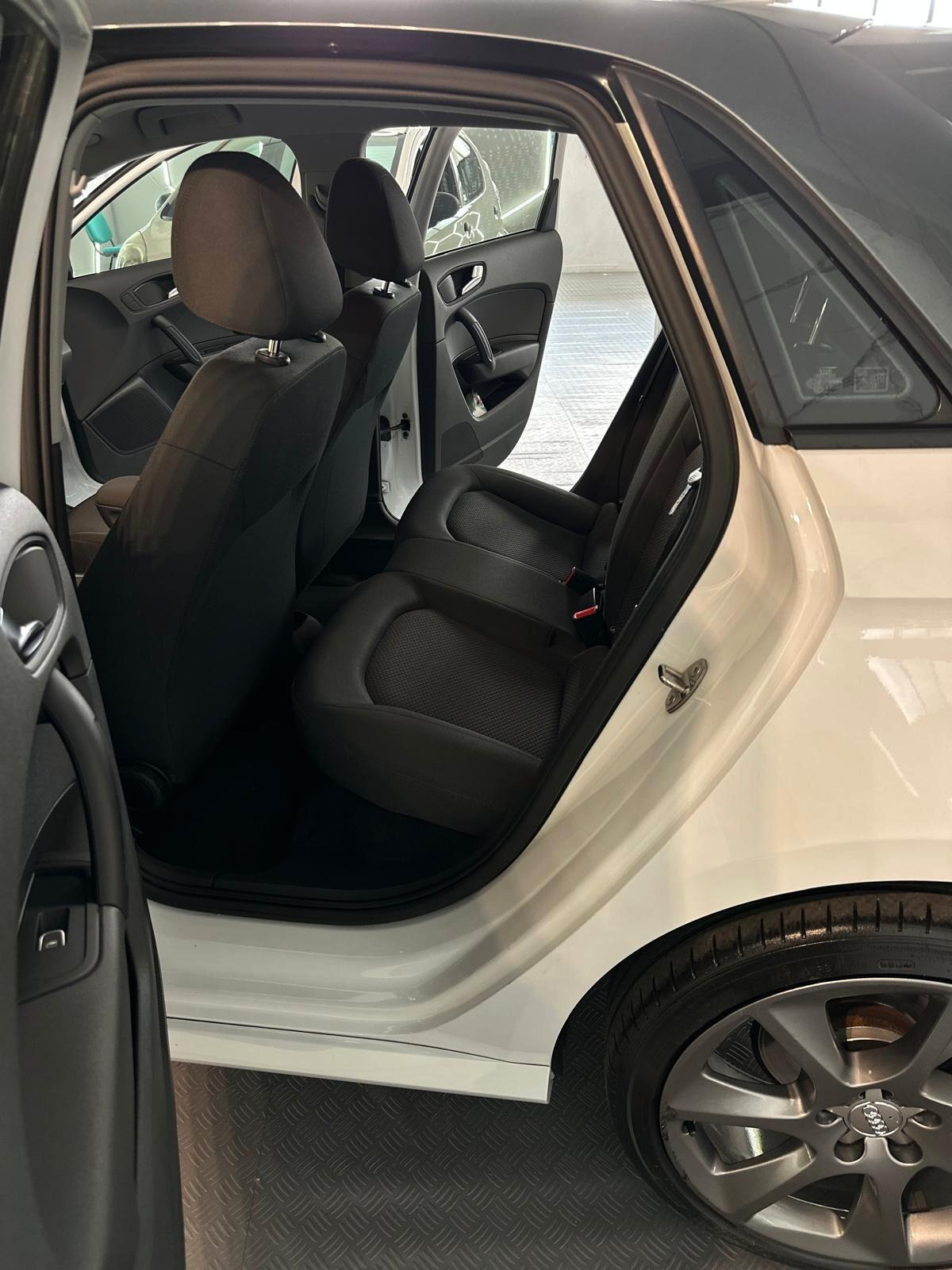 Audi A1 1.6 TDI 116 CV S tronic Admired