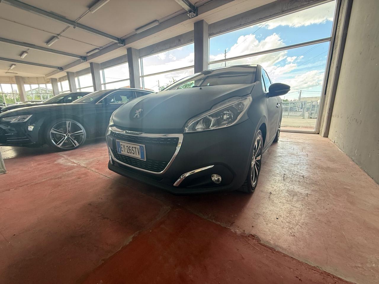 Peugeot 208 PureTech 82 5 porte Allure serie limitata