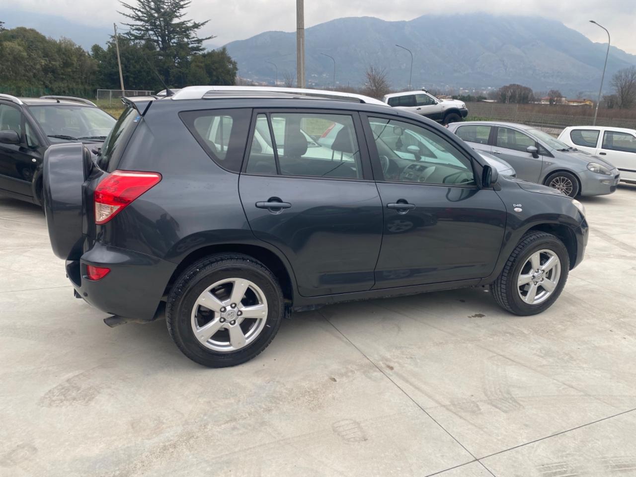 Toyota RAV 4 RAV4 2.2 D-4D 136 CV Luxury