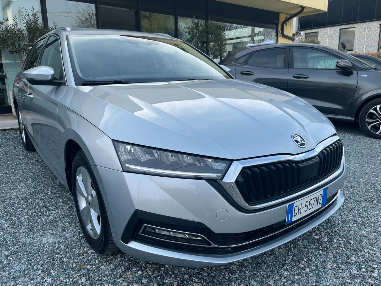 Skoda Octavia 2.0 TDI EVO SCR DSG Wagon 06/2022**km 72057**