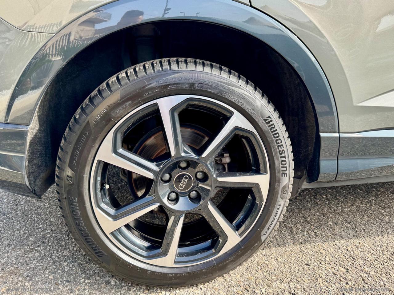 AUDI Q3 SPB 35 TDI quattro S tr. Bus. Plus