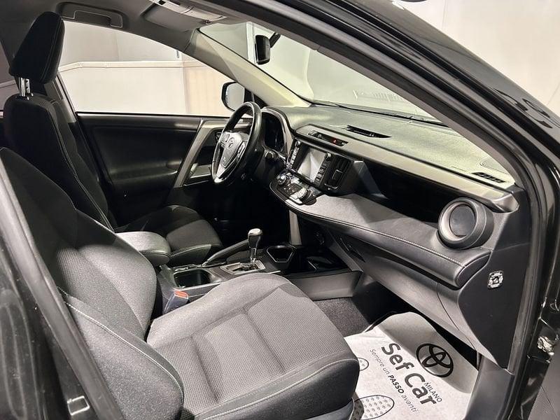 Toyota RAV4 Rav4 2.5 vvt-i h Active 2wd e-cvt my17