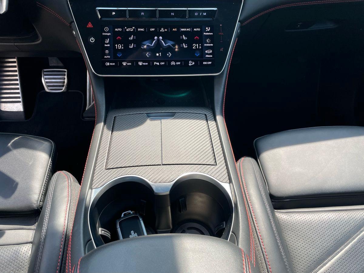 MASERATI Grecale 3.0 V6 Trofeo 530cv auto
