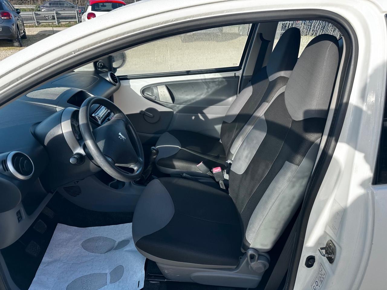 Peugeot 107 1.0 68CV 3p. Desir