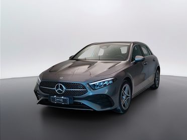 Mercedes-Benz A 250 e con tecnologia ibrida EQ