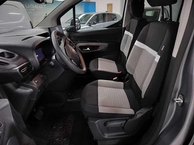 Citroen Berlingo BlueHDi 130 EAT8 Combi Plus KM Ø