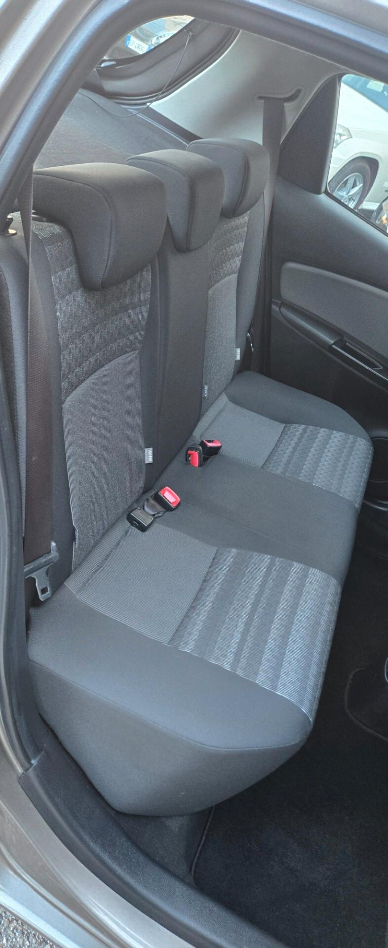Toyota Yaris 1.0 5 porte Lounge