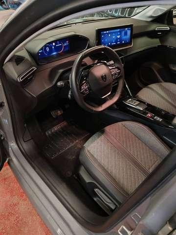 Peugeot 208 1.2 Hybrid Allure 110cv e-dcs 6