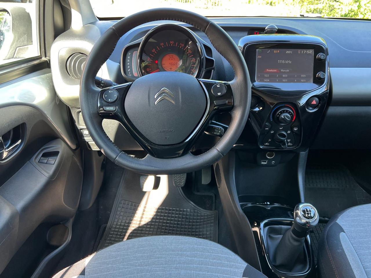 Citroen C1 Shine 1.0 Vti 68 #6130