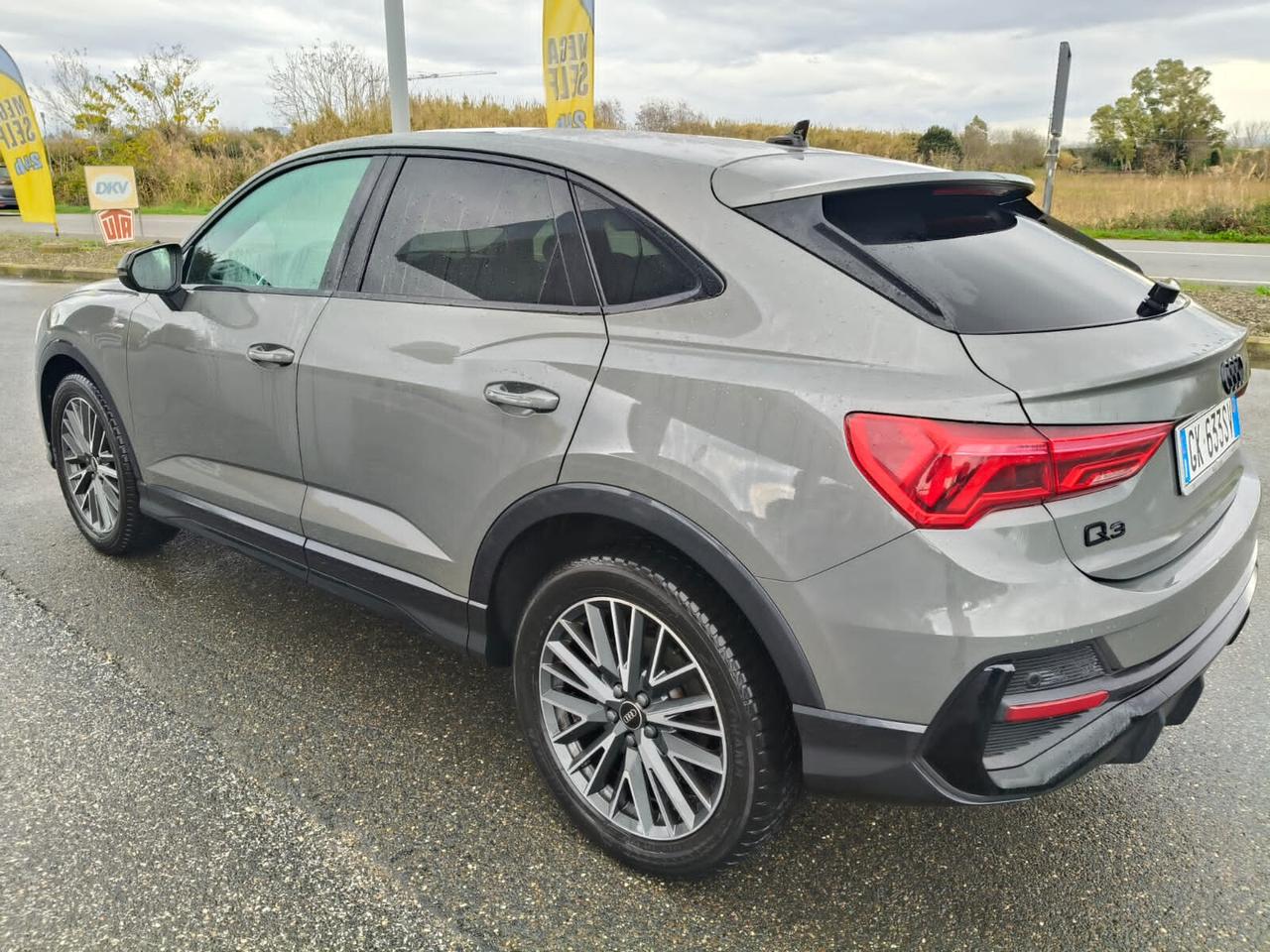 Audi Q3 SPB 40 TDI quattro S tronic Identity Black