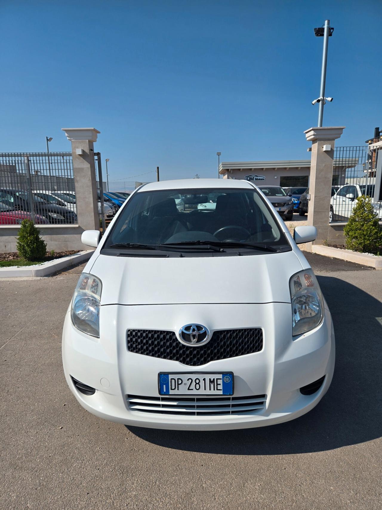 Toyota Yaris 1.0 5 porte Sol