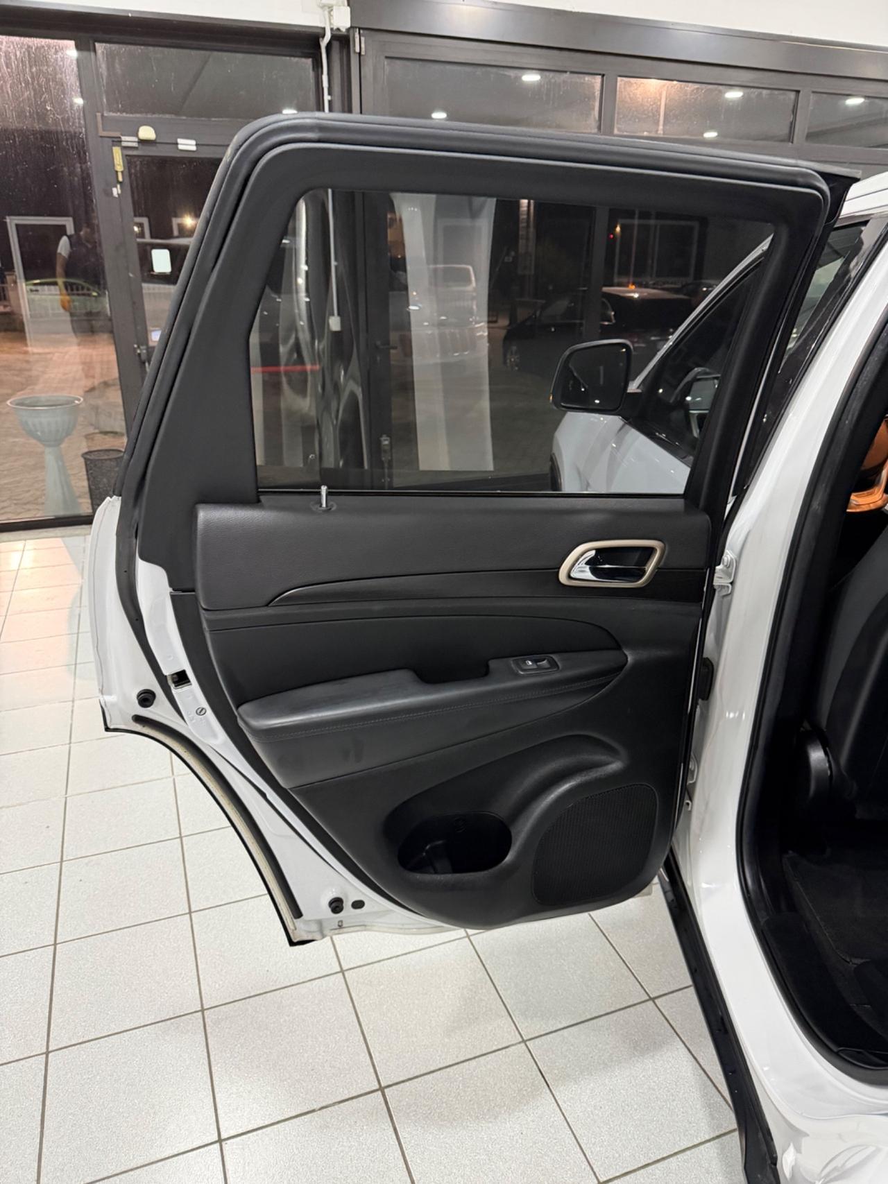 Jeep Grand Cherokee 3.0 V6 CRD Multijet II Laredo