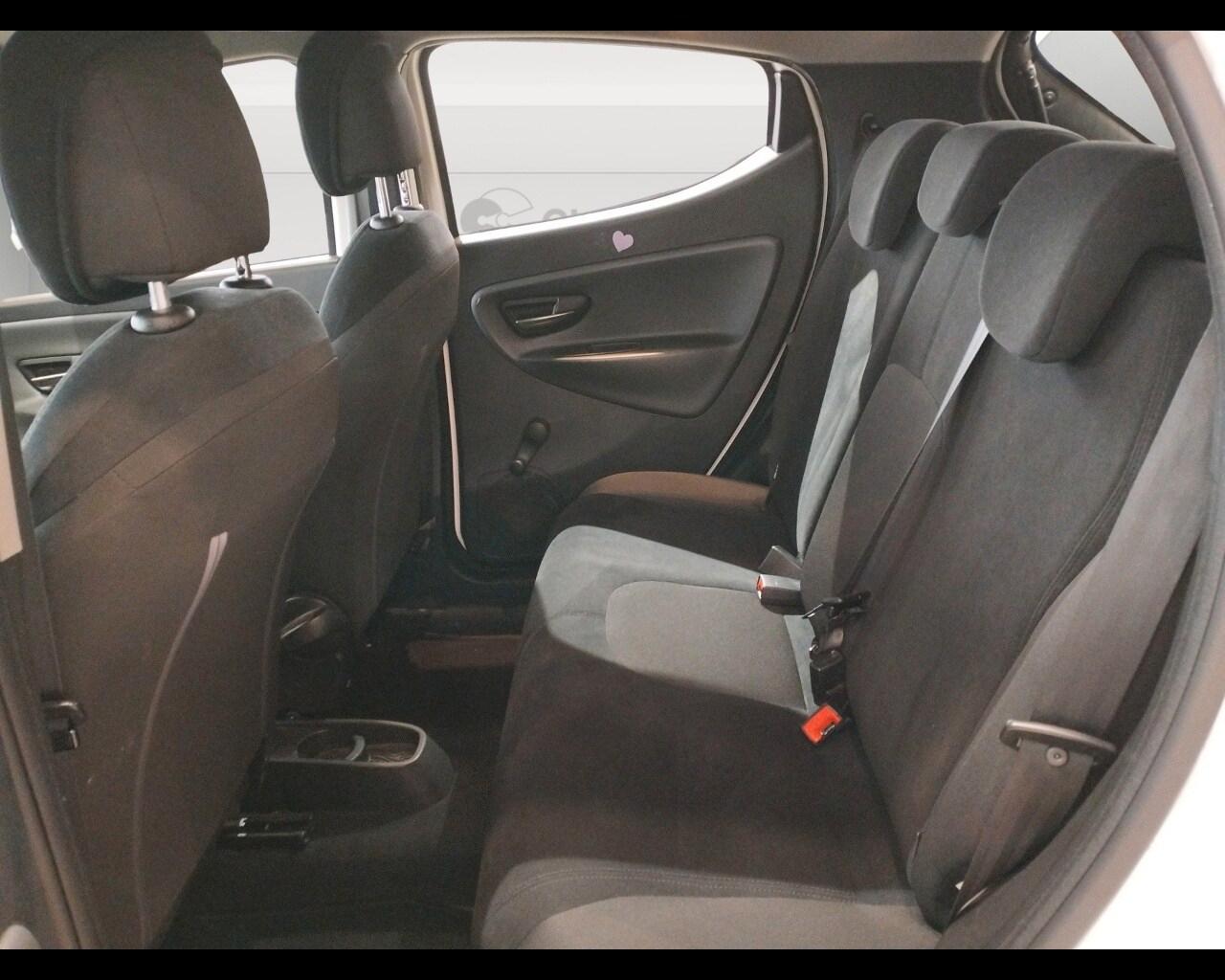 LANCIA Ypsilon 3ª serie Ypsilon 1.2 69 CV 5 po...