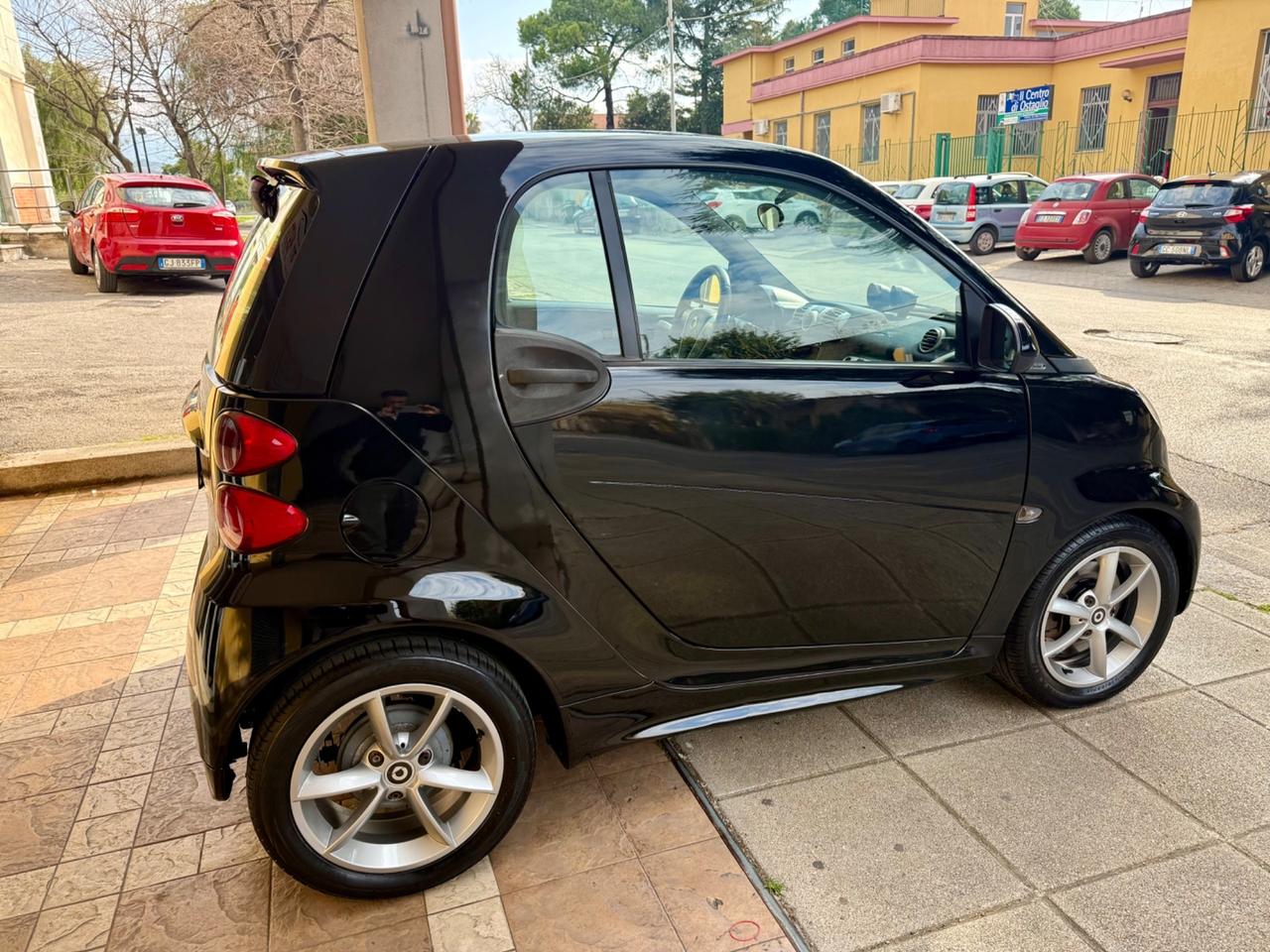 Smart ForTwo 2012 - 800 cdi 40 kW coupé pulse