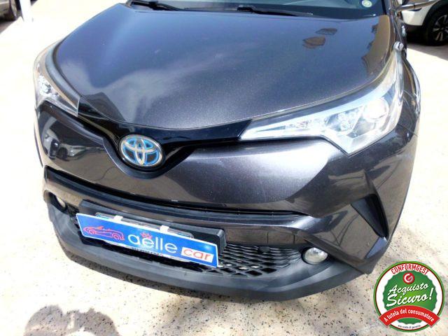 TOYOTA C-HR 1.8 Hybrid E-CVT Lounge