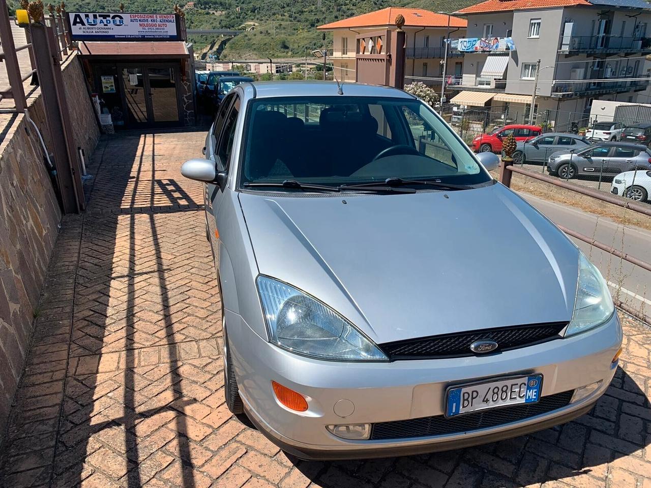 Ford Focus 1.8i 16V cat 5p.