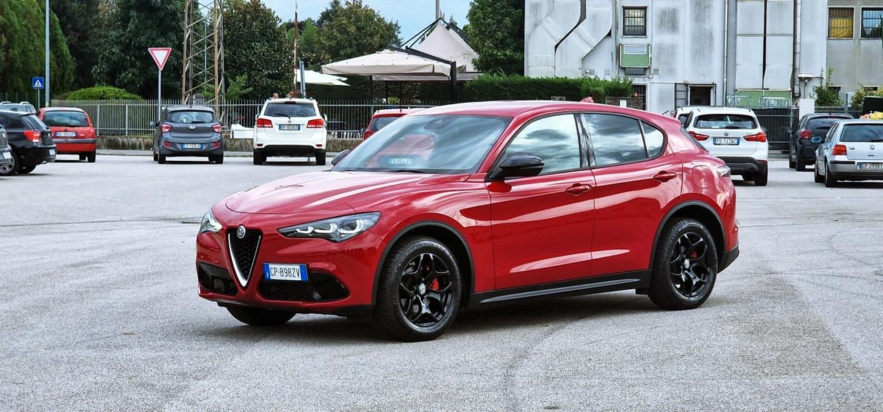 Alfa Romeo Stelvio 2.2 Turbodiesel 160 CV AT8 RWD Super