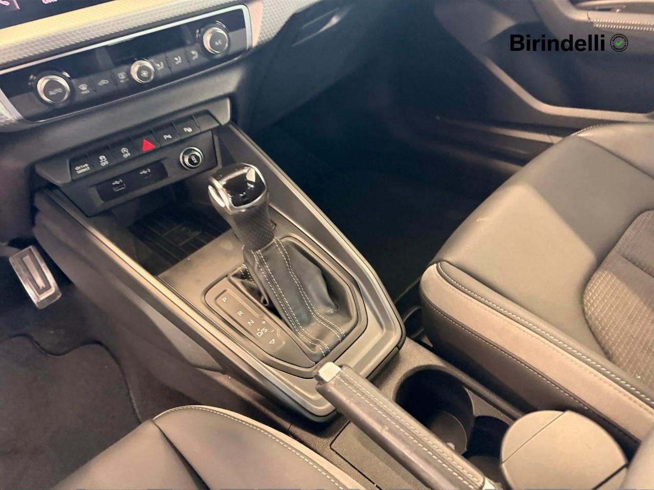 AUDI A1 2ª serie - A1 citycarver 30 TFSI S tronic Identity Contra