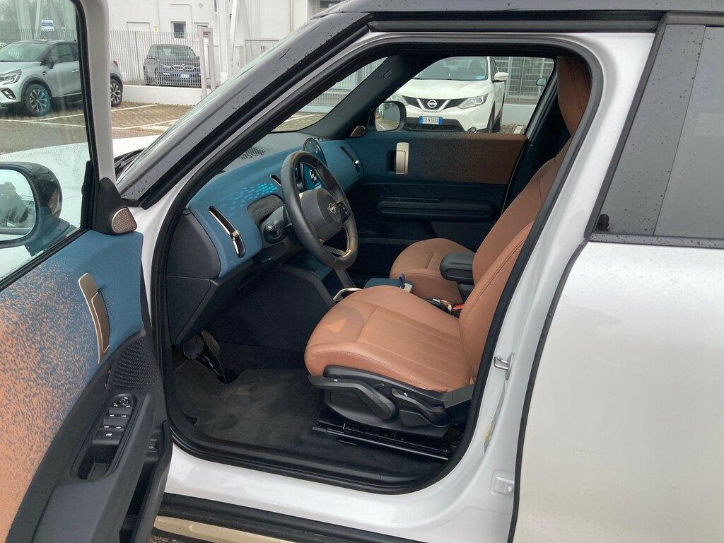 Mini Mini Countryman E Favoured