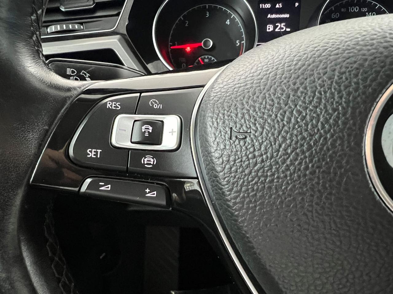 VOLKSWAGEN Touran III 2015 Touran 2.0 tdi Business dsg