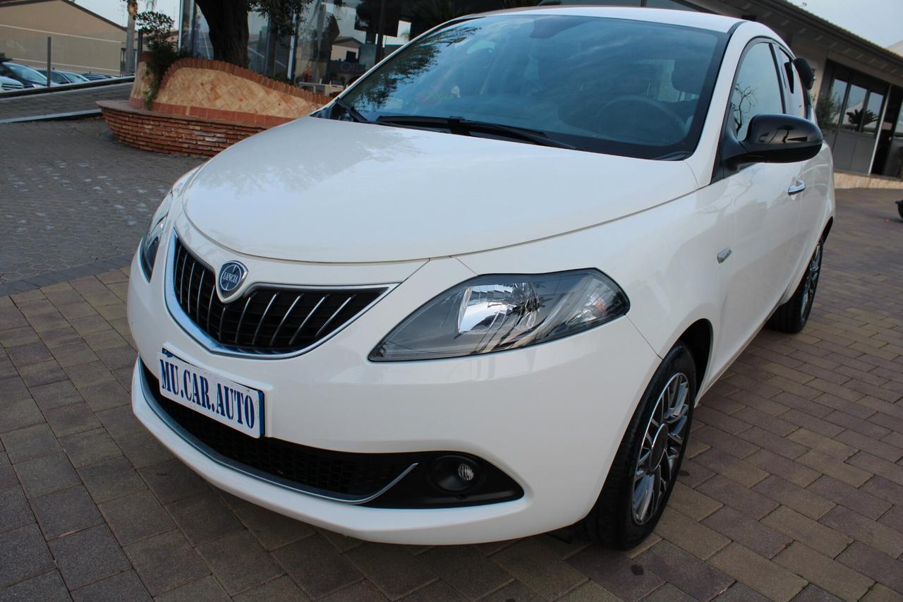 Lancia Ypsilon 1.0 FireFly 5 porte S&S Hybrid Gold Plus
